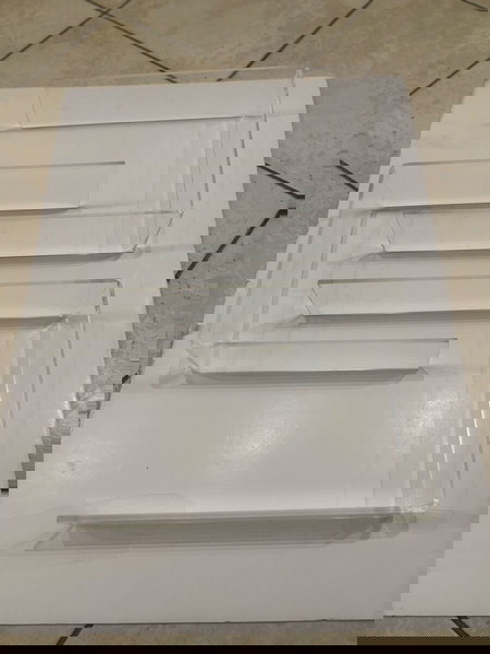 Τρία σταντ παρουσίασης κοσμημάτων από πλεξιγκλάς. Τιμή σετ 10€
