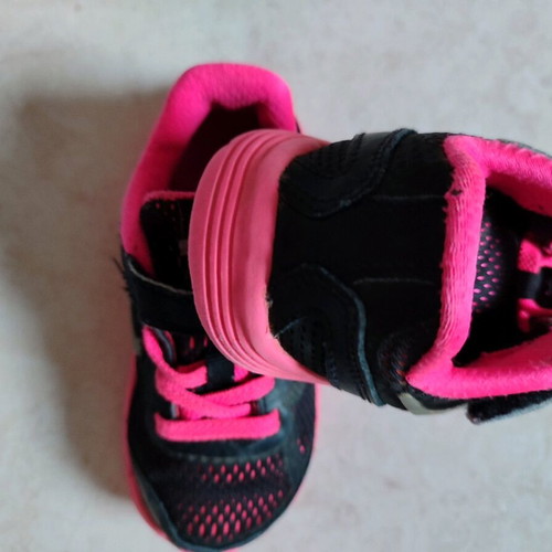 Nike athletic shoes used, size 23.5, black and pink