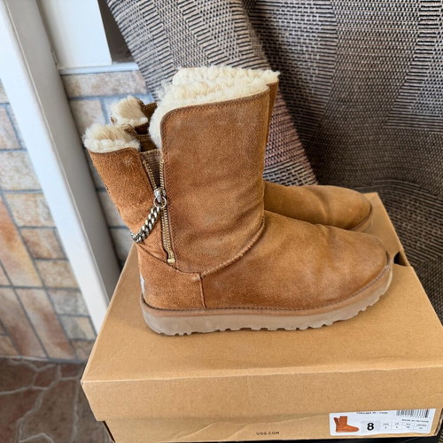 Ugg boots used, brown, size 39