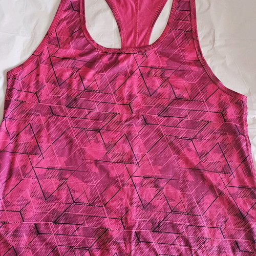 Sports top pink like new, size XL