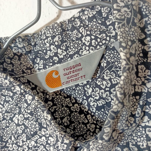 Carhartt floral shirt size S like new, 100% cotton