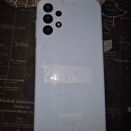 Samsung A137F 4GB/128GB smartphone with cracked screen