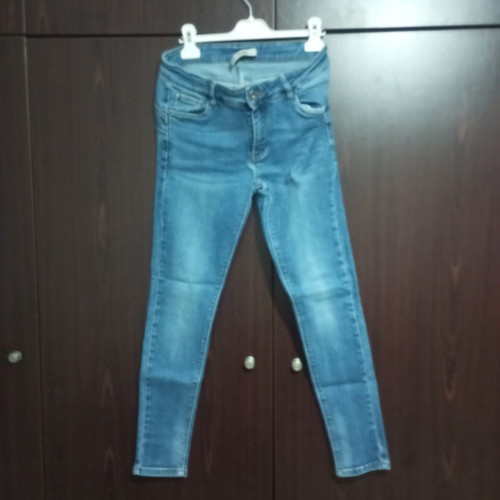 Women's denim jeans size 28 used