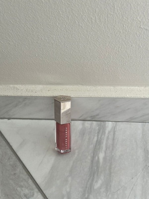 Fenty Gloss Bomb Lip Luminizer Fussy new