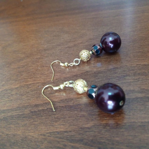 Set of handmade jewelry with burgundy glass pearls like new