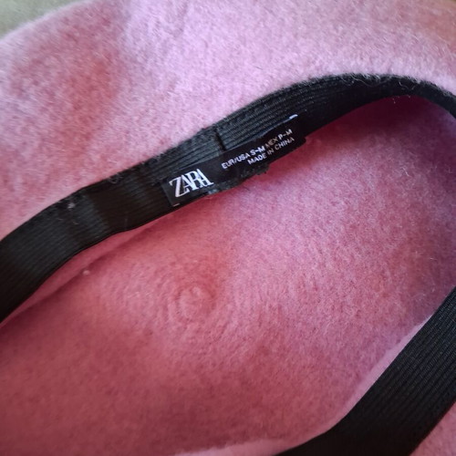 Zara pink beret used, one size