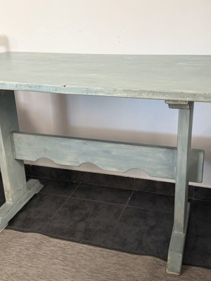 Solid wood table used, chalk paint finish 1.20x0.70x0.76m