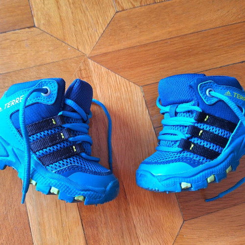 Adidas Terrex baby boots like new, size 19