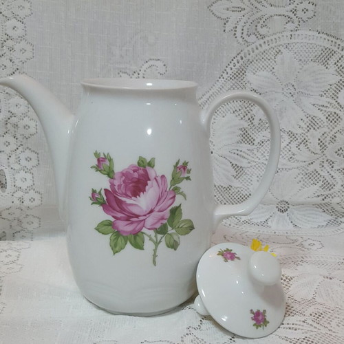 Vintage KAHLA Porcelain jug like new