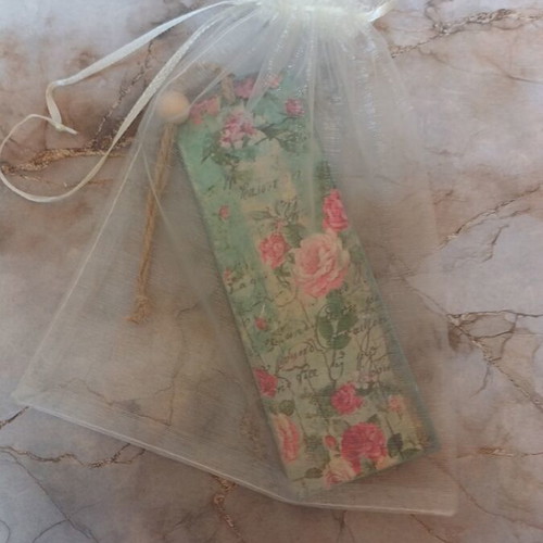 Handmade wooden MDF bookmark with vintage rose design, new