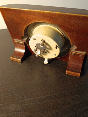 MOM table clock used, needs service