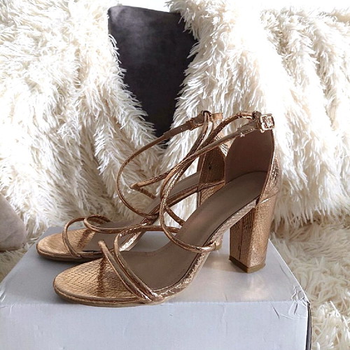 Heeled sandals in rose gold like new, size 39