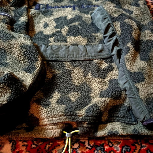 Champion XL hoody camouflage like new, multicolor green