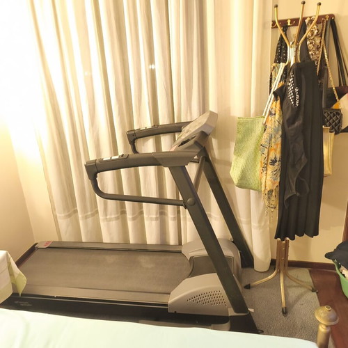 Alpine Strength Master Treadmill like new, model Mi310, 2238W