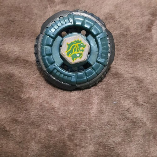Beyblade 17 used