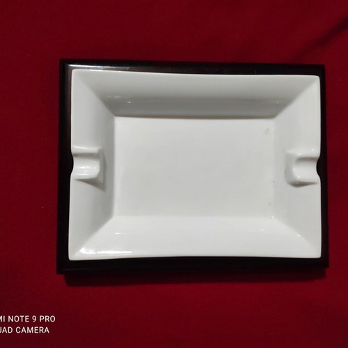 Porcelain cigar ashtray with wooden base