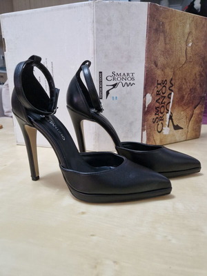 Smart Cronos black pumps with platform and ankle strap size 37 new