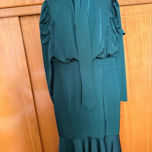 Axel dress new, size 42, green