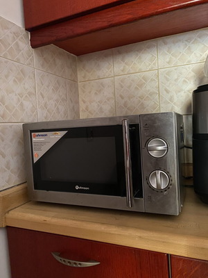 Rohnson microwave oven
