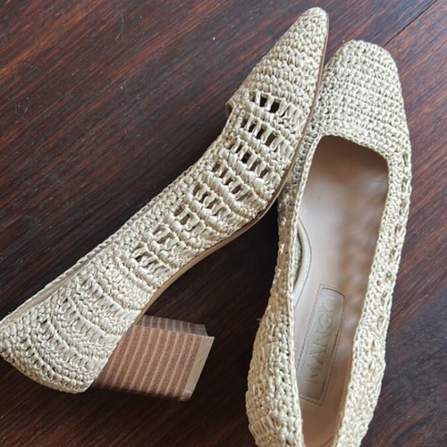 Mango beige woven straw pumps size 37 used