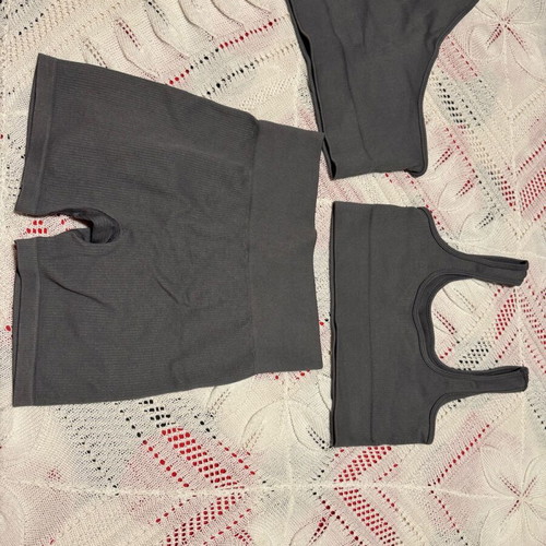 Grey set of 4 sportswear pieces new size M