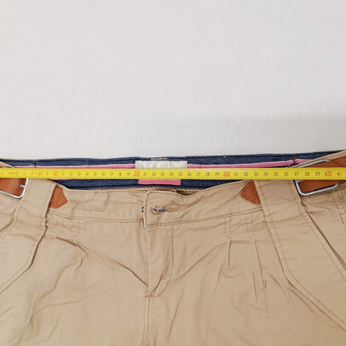 Bershka women's shorts size M like new, beige