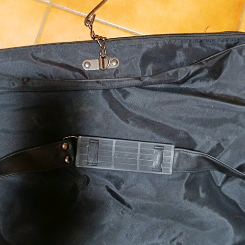 Suit bag like new, black, with zippers and detachable hanger
