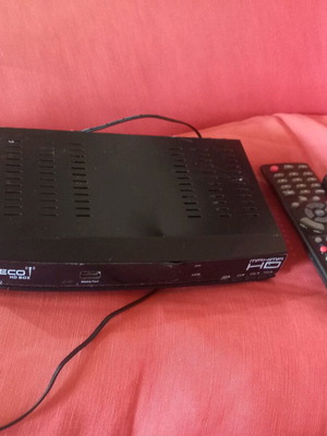 Neco Maxima HD terrestrial digital receiver used with two remotes