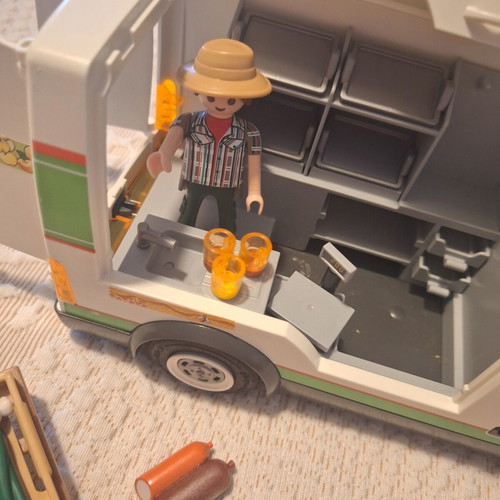 Playmobil Country 70134 like new with box and instructions