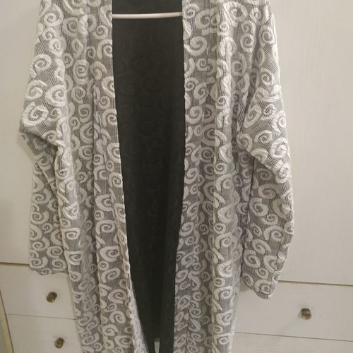 Coat M/L without buttons in white gray new