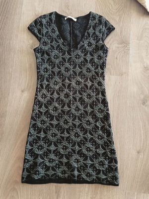 La Vie en Rose elastic dress like new, black and gray