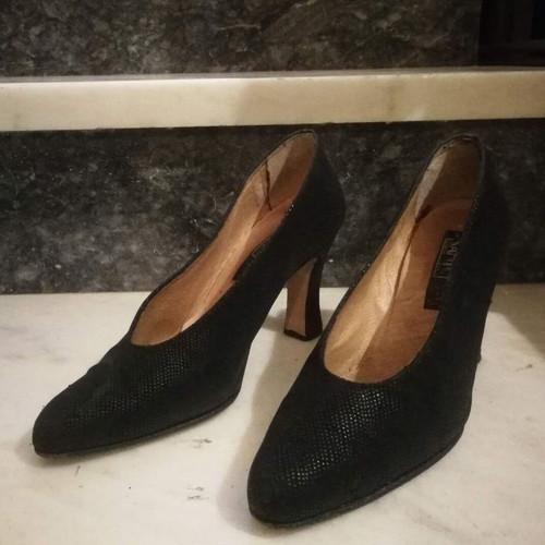 Black pumps size 36 used with 9 cm heel