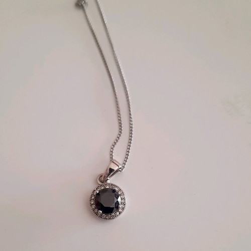 Silver 925 necklace with black stone, used