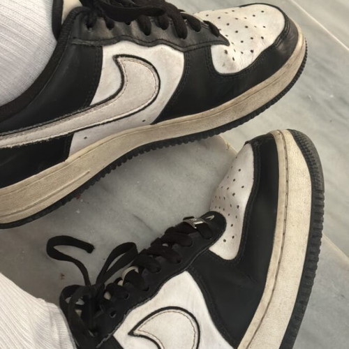 Nike Airforce 1 '07 sneakers used, black and white, size 43