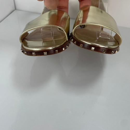 Valentino Garavani Rockstud leather sandals used, gold, size 38