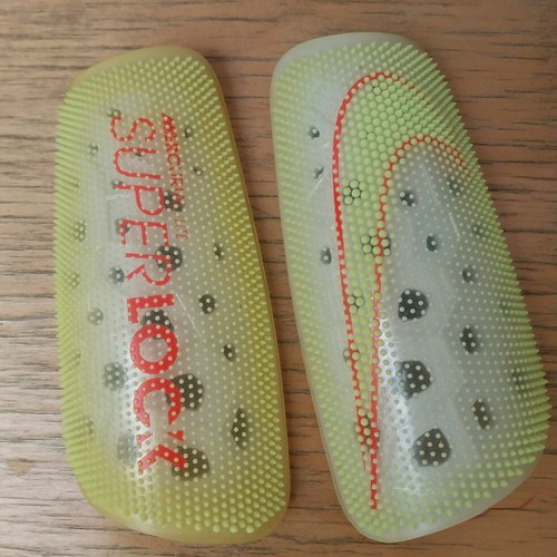 Nike Mercurial Lite Superlock shin guards like new