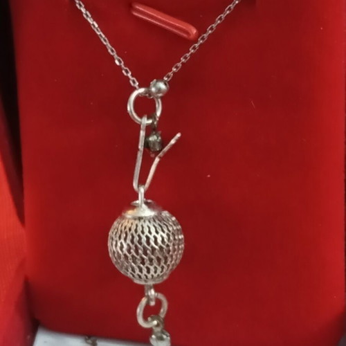 Silver 925 necklace grenade design, like new
