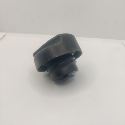 Universal car fuel cap like new