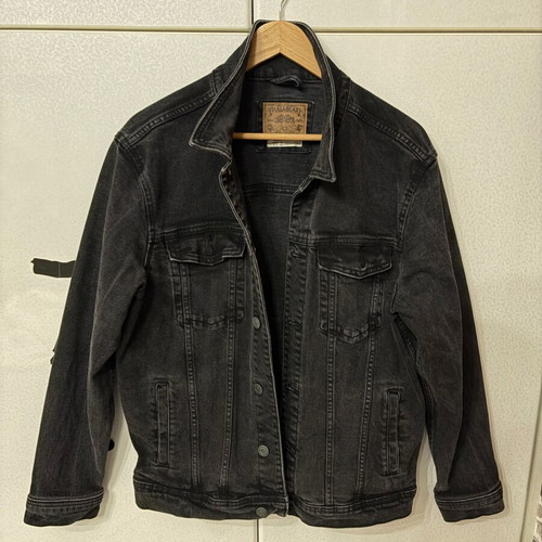 Pull&Bear black denim jacket, size Large