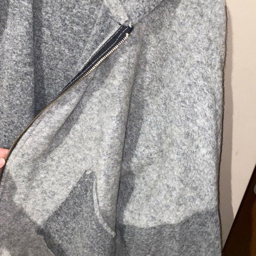 Cardigan used in excellent condition, baggy, thick wool, gray, size L