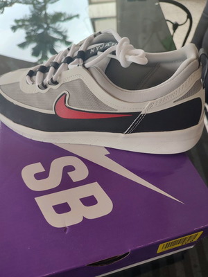 Nike sneakers new, multicolor, size 46