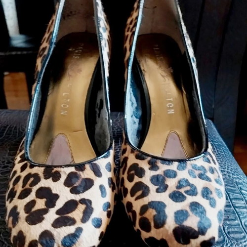 Paris Hilton Tyra Leopard Pony Hair High Heels Size 39 Like New