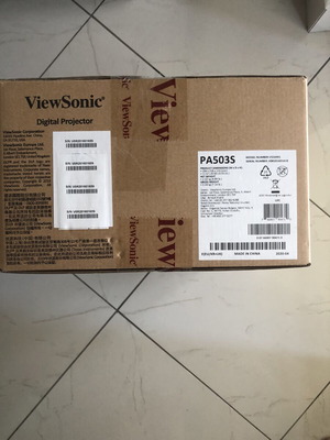 ViewSonic Projector PA503S new in box with accessories