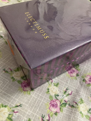 Electimuss Caspian Cherry niche perfume by Kevin Mathys