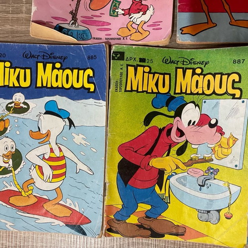 Mickey Mouse comic collection used, 31 issues, over 25 years old