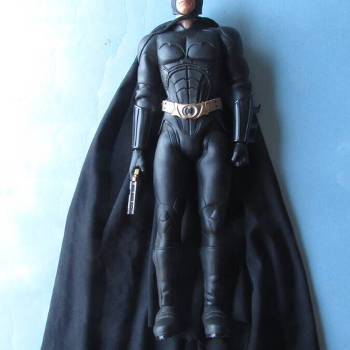 Hot Toys 1/6 Batman The Dark Knight Batmobile like new