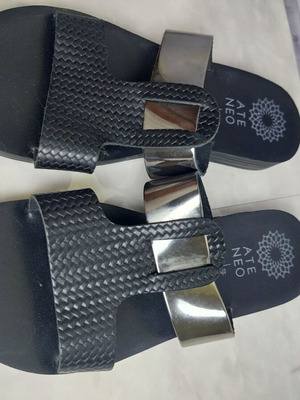 Ateneo leather anatomical sandals like new, black and silver, size 37