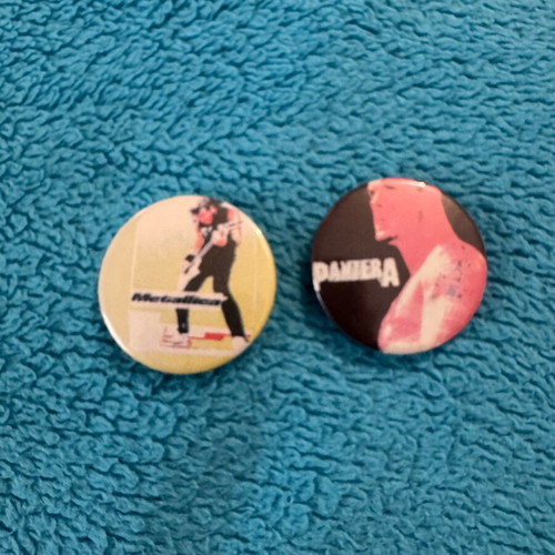 Metallica Pantera pins new, pack of 2 pieces