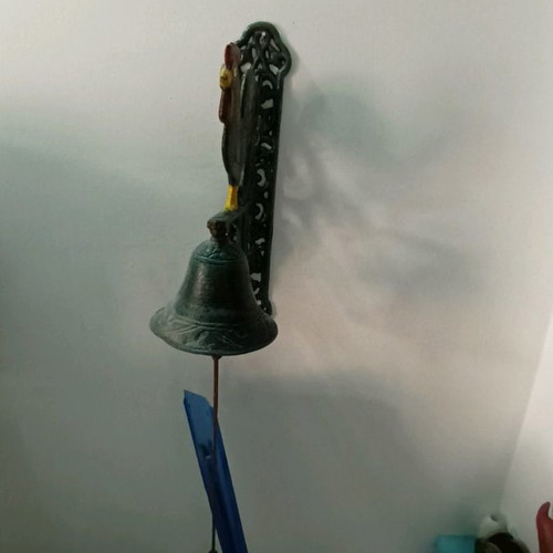 Cast iron solid bell with rooster design new