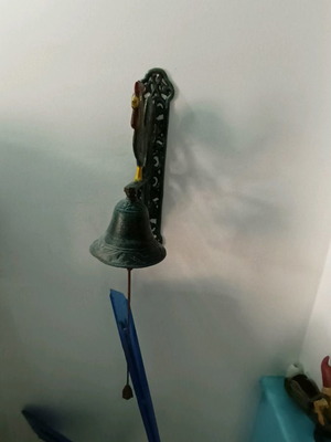 Cast iron solid bell with rooster design new